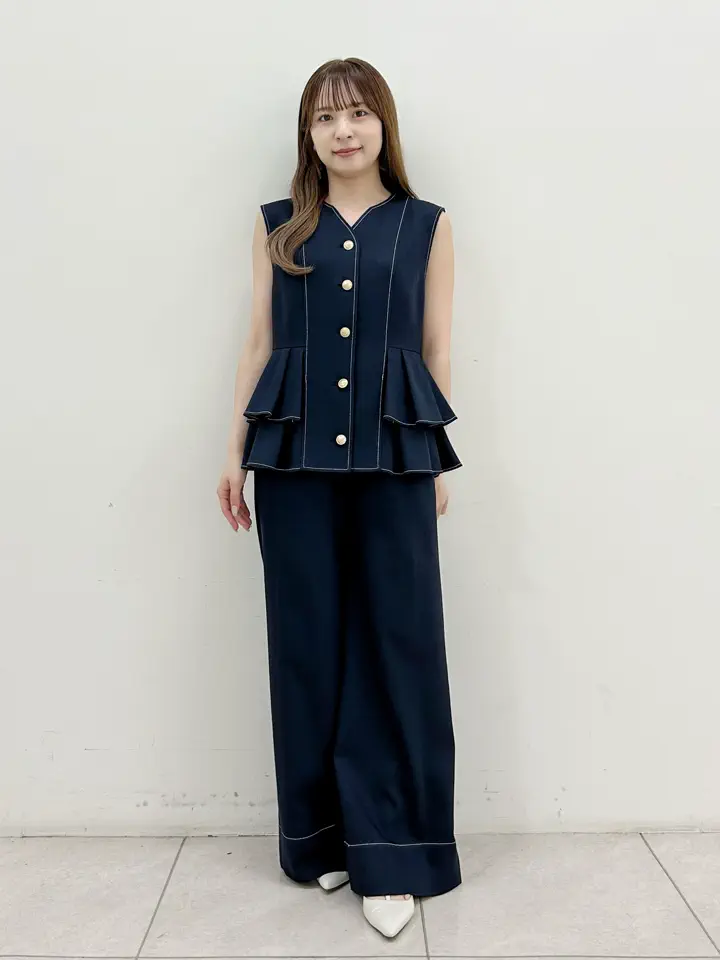 GRACE CONTINENTAL Miu Akamatsu コーディネート画像