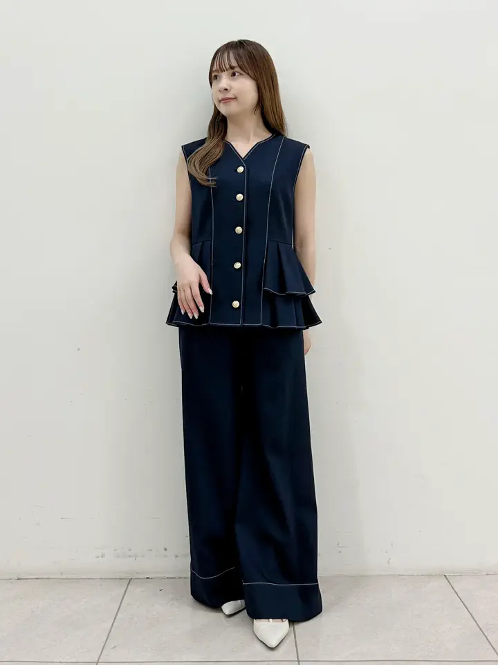 GRACE CONTINENTAL Miu Akamatsu コーディネート画像