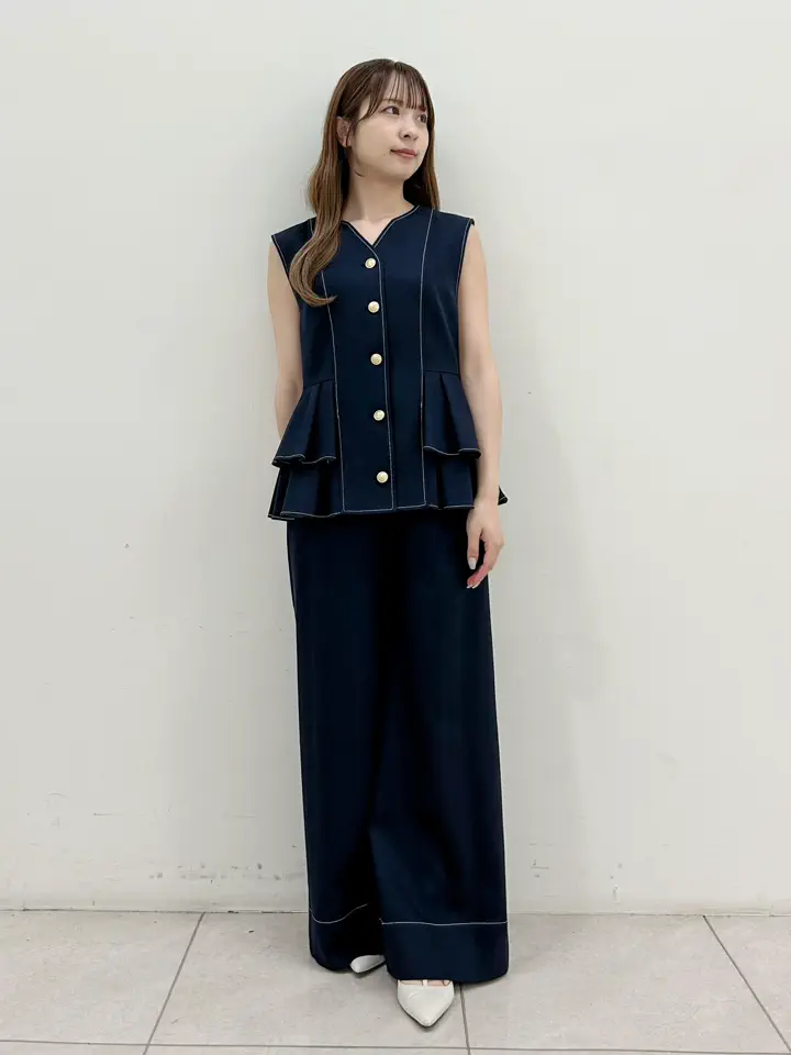 GRACE CONTINENTAL Miu Akamatsu コーディネート画像