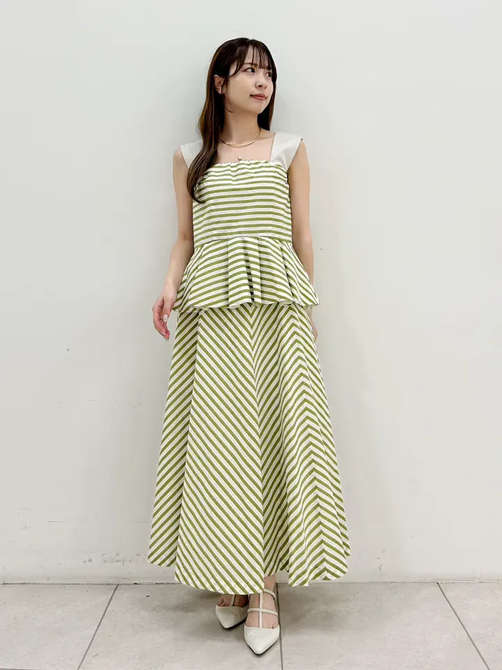 GRACE CONTINENTAL Miu Akamatsu コーディネート画像