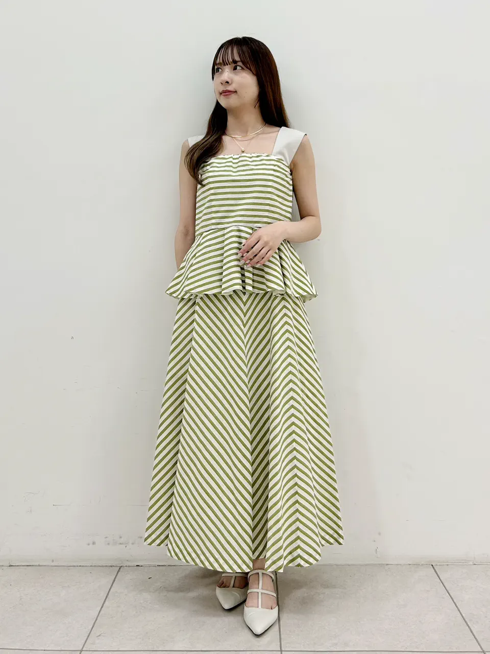 GRACE CONTINENTAL Miu Akamatsu コーディネート画像