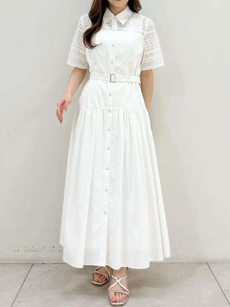 GRACE CONTINENTAL Miu Akamatsu コーディネート画像
