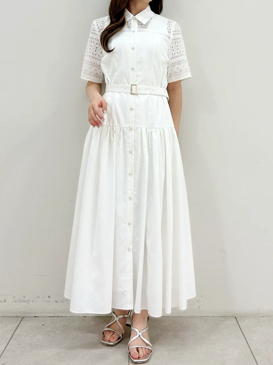 GRACE CONTINENTAL Miu Akamatsu コーディネート画像