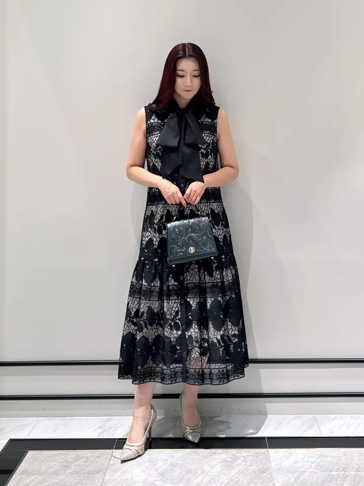 GRACE CONTINENTAL MOMOKO コーディネート画像
