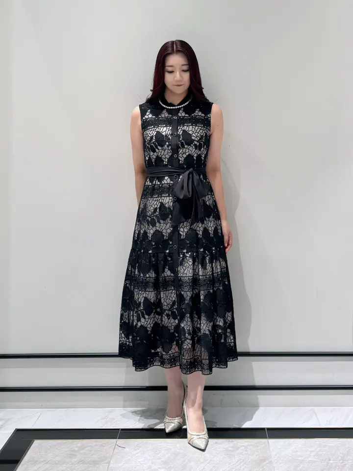 GRACE CONTINENTAL MOMOKO コーディネート画像
