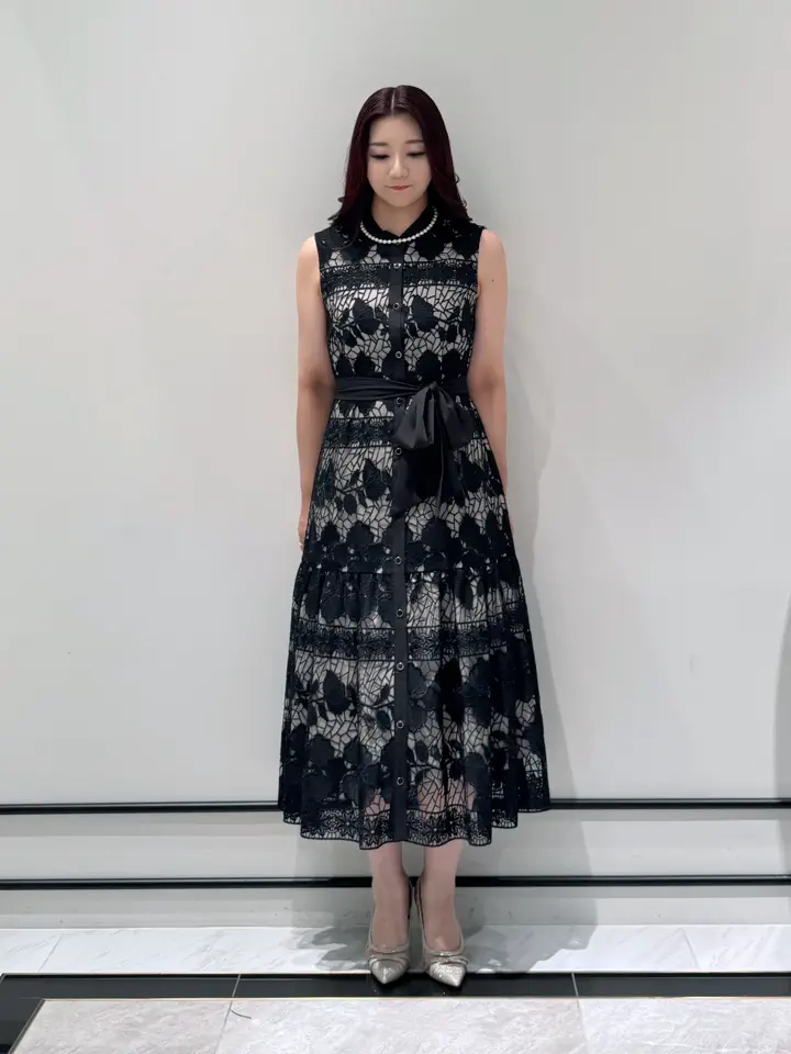 GRACE CONTINENTAL MOMOKO コーディネート画像