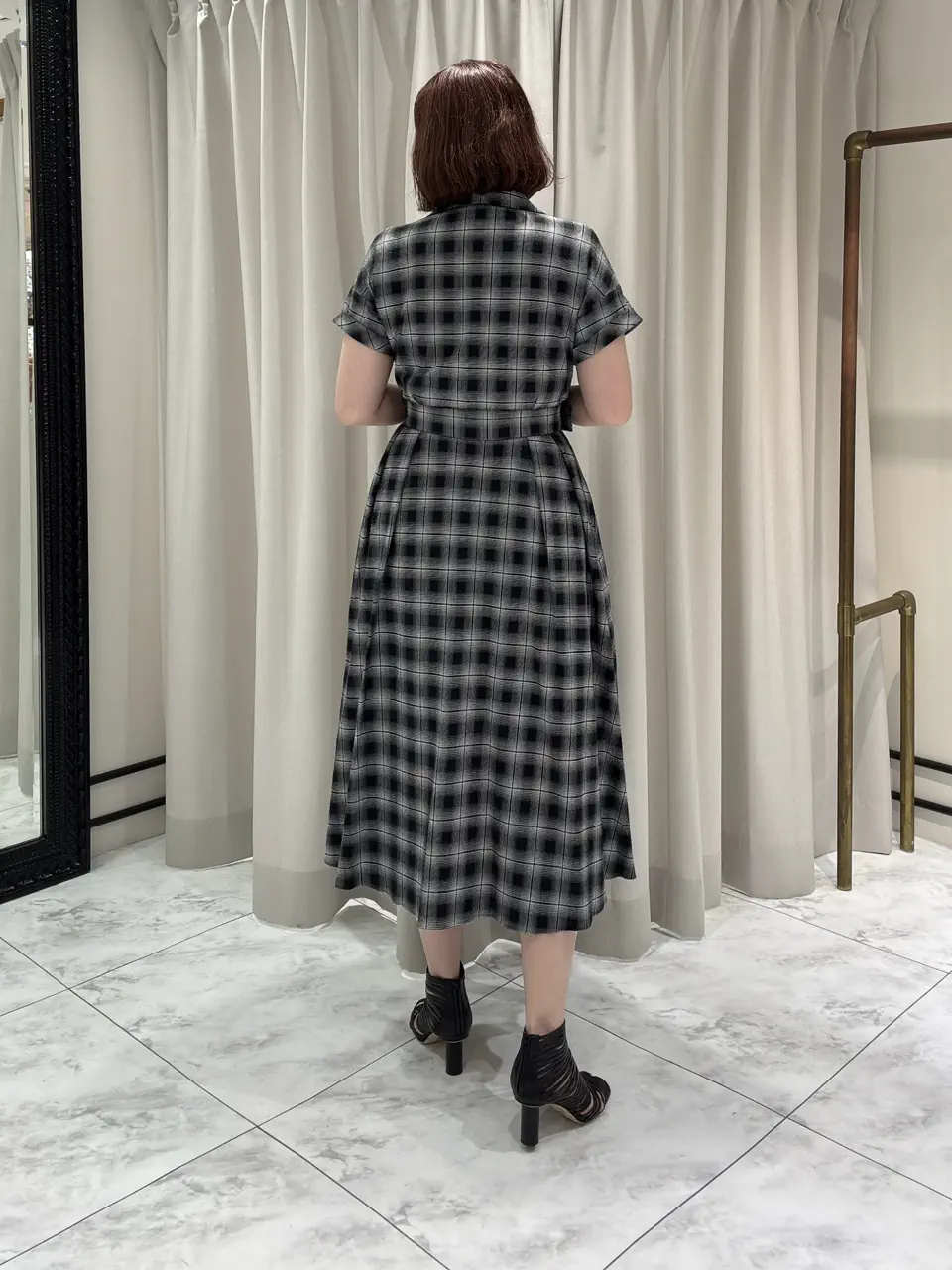GRACE CONTINENTAL Izumi コーディネート画像