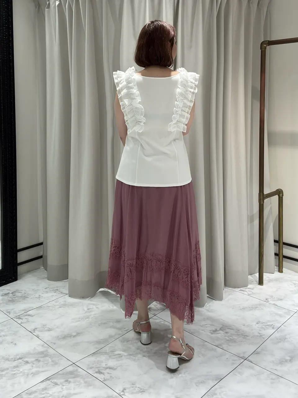 GRACE CONTINENTAL Izumi コーディネート画像