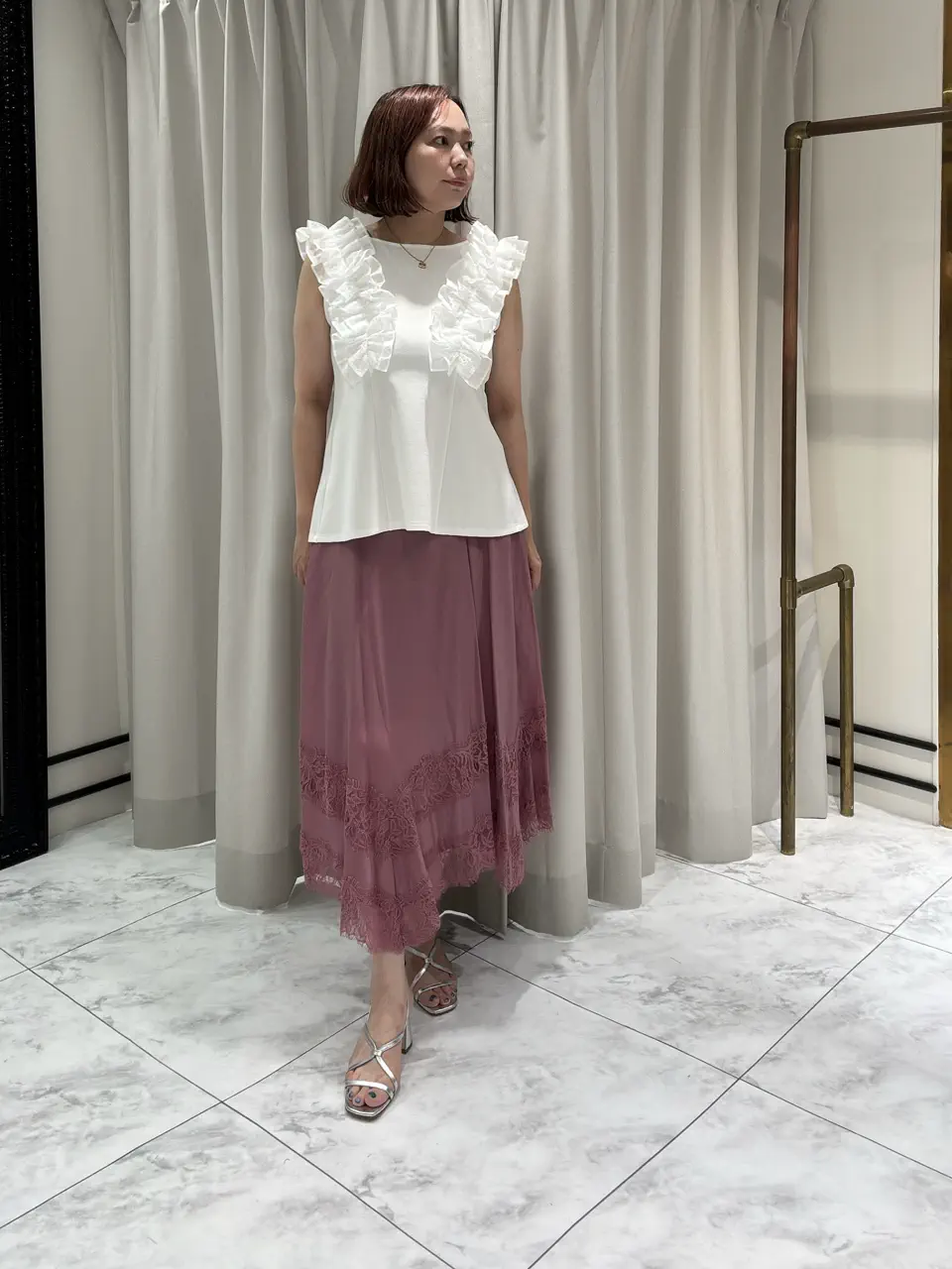 GRACE CONTINENTAL Izumi コーディネート画像