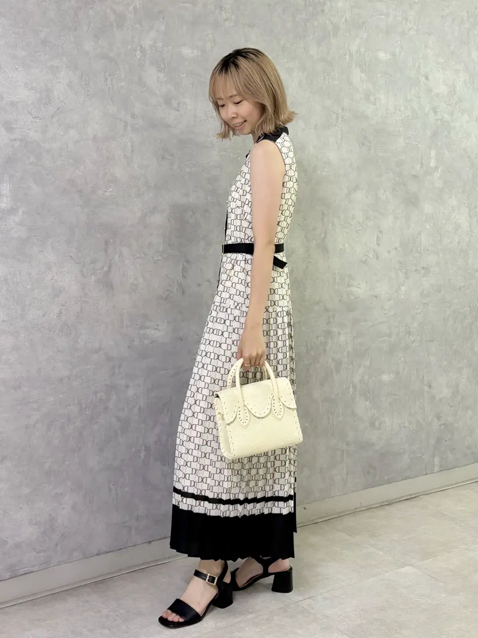GRACE CONTINENTAL Abe コーディネート画像