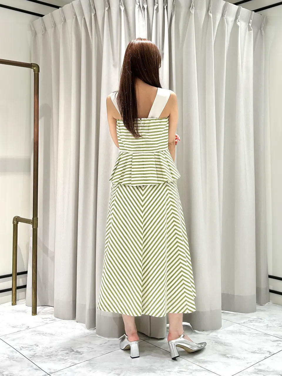 GRACE CONTINENTAL 志田　悠 コーディネート画像