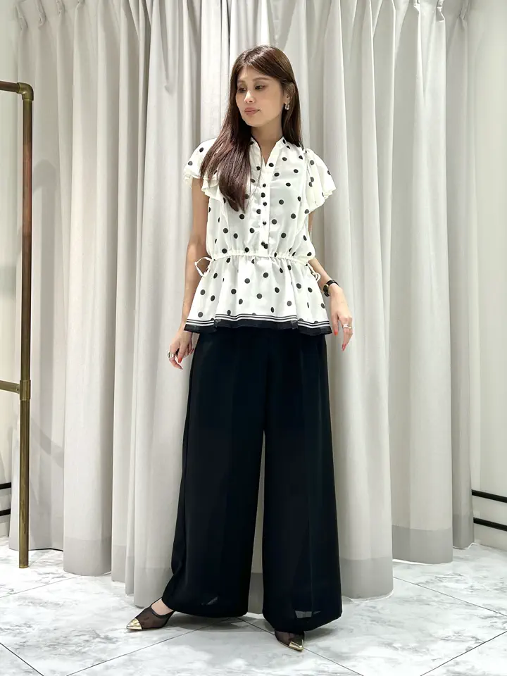 GRACE CONTINENTAL 志田　悠 コーディネート画像