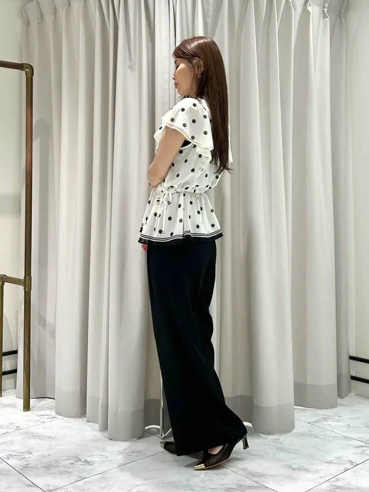 GRACE CONTINENTAL 志田　悠 コーディネート画像