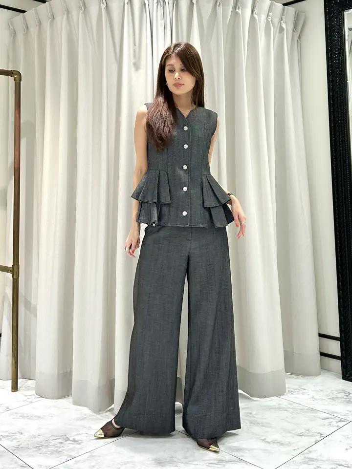 GRACE CONTINENTAL 志田　悠 コーディネート画像