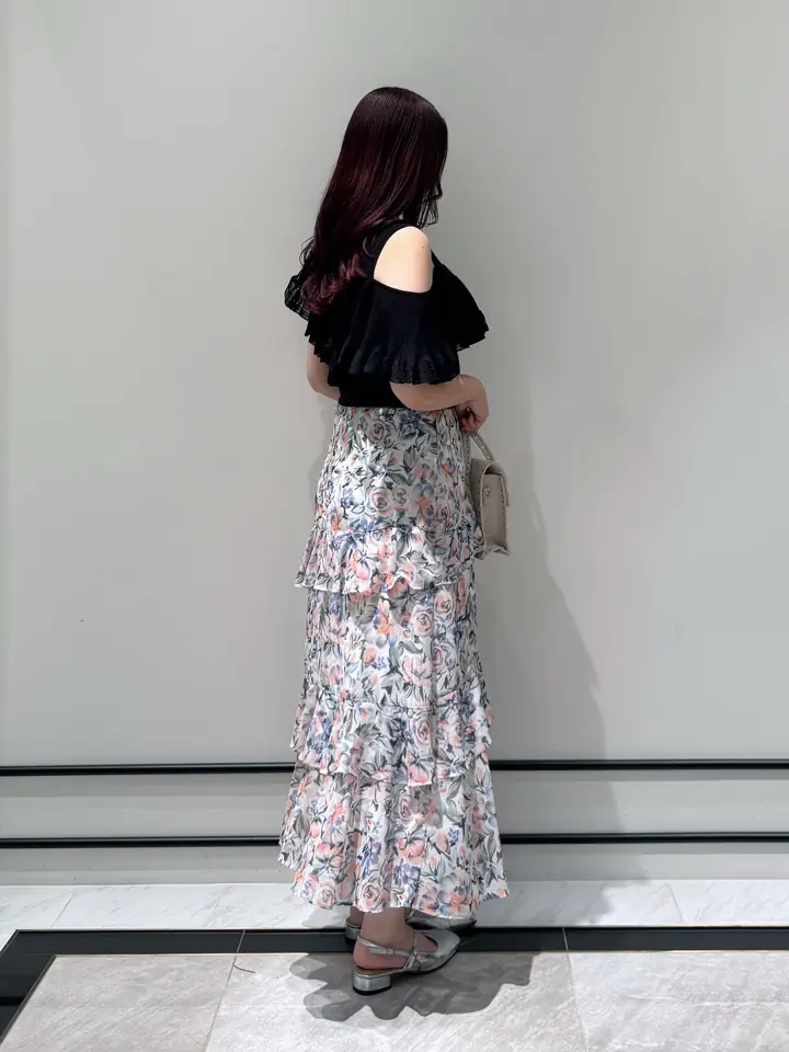 GRACE CONTINENTAL MOMOKO コーディネート画像
