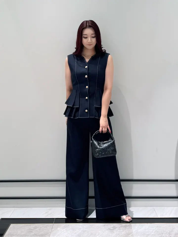 GRACE CONTINENTAL MOMOKO コーディネート画像