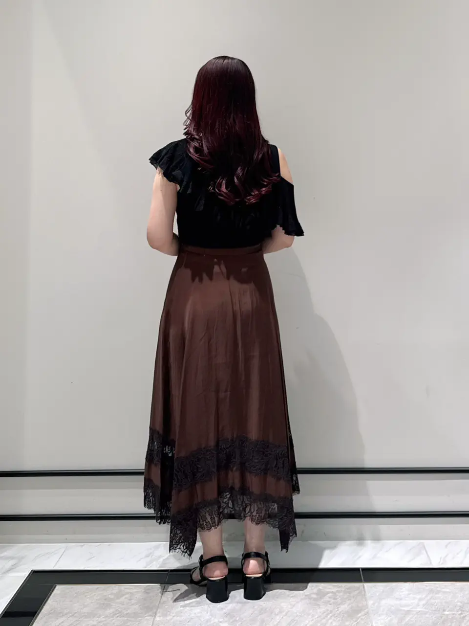 GRACE CONTINENTAL MOMOKO コーディネート画像