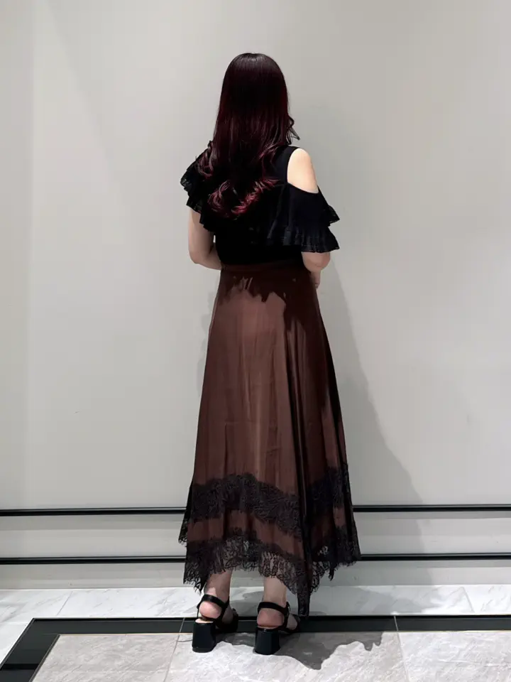 GRACE CONTINENTAL MOMOKO コーディネート画像
