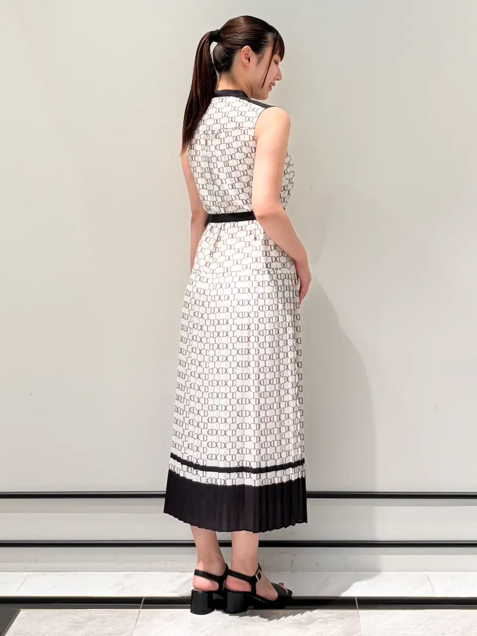 GRACE CONTINENTAL CHISAKO.S コーディネート画像