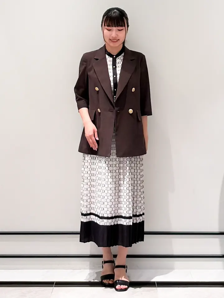 GRACE CONTINENTAL CHISAKO.S コーディネート画像