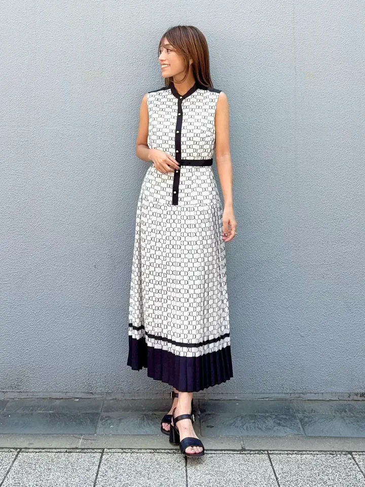 GRACE CONTINENTAL yukimi yonee コーディネート画像