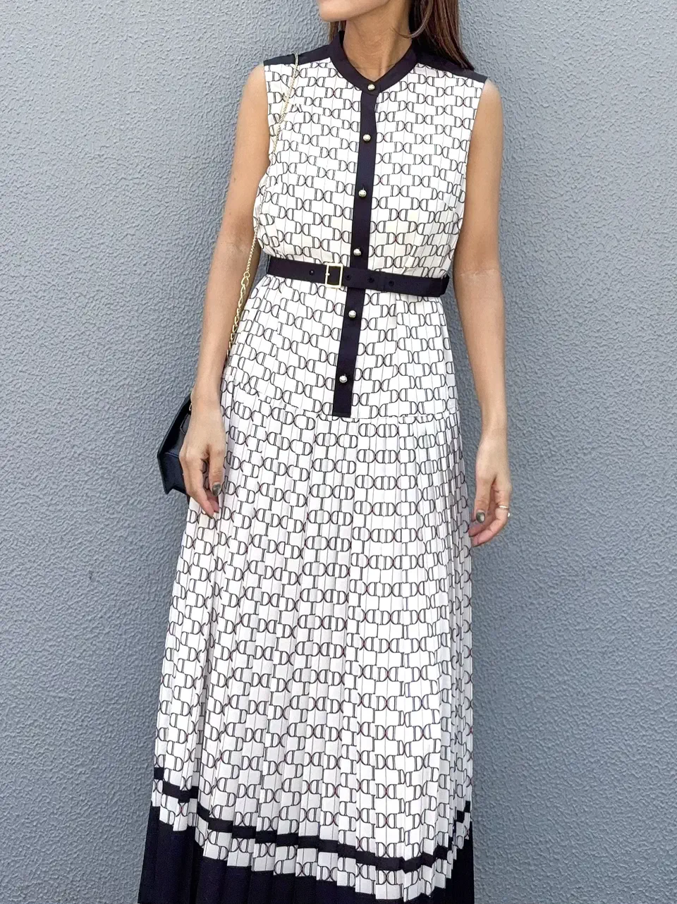 GRACE CONTINENTAL yukimi yonee コーディネート画像