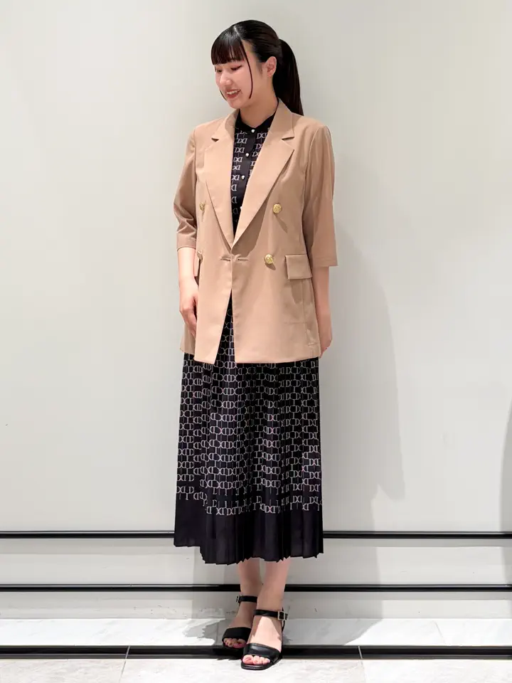 GRACE CONTINENTAL CHISAKO.S コーディネート画像