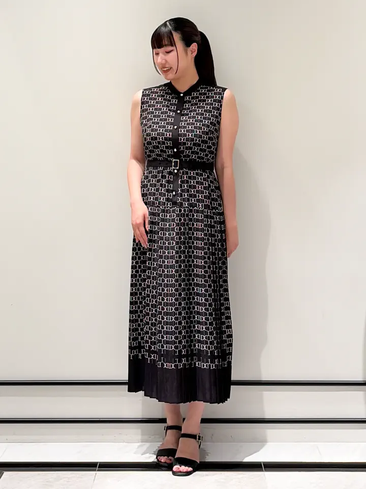 GRACE CONTINENTAL CHISAKO.S コーディネート画像