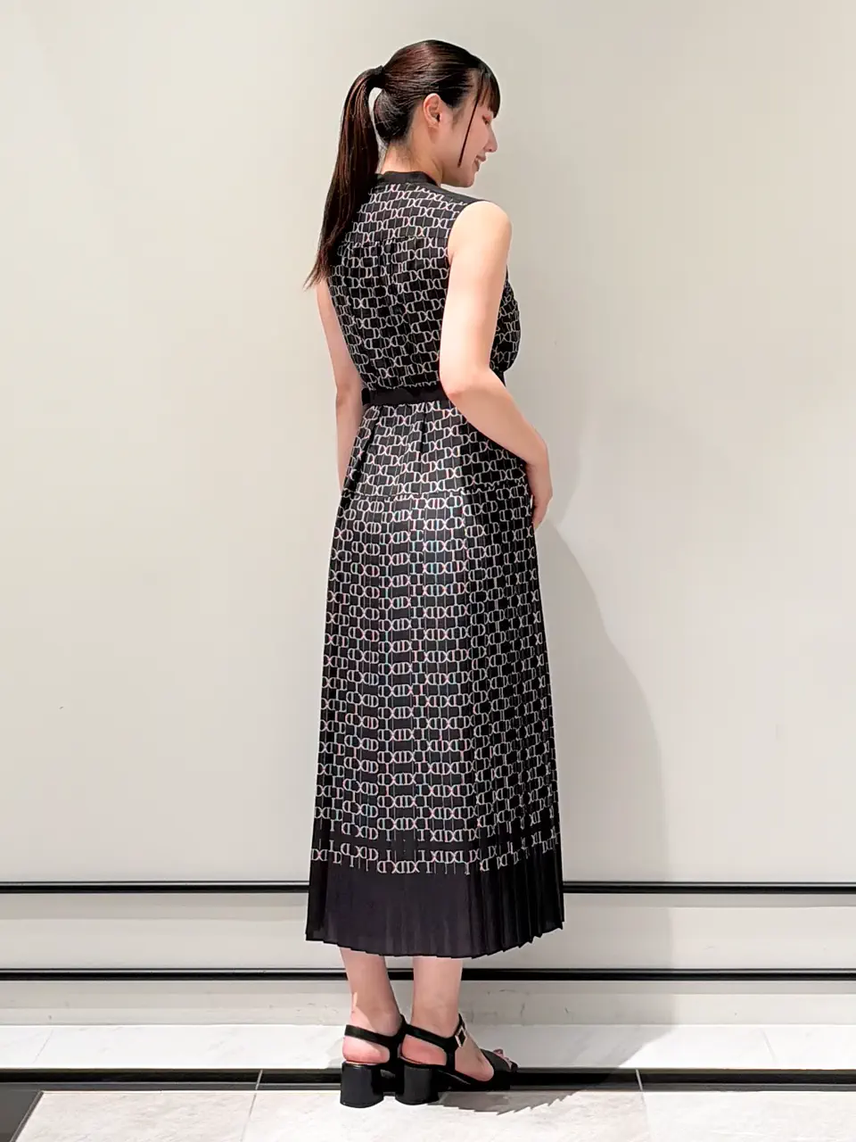 GRACE CONTINENTAL CHISAKO.S コーディネート画像