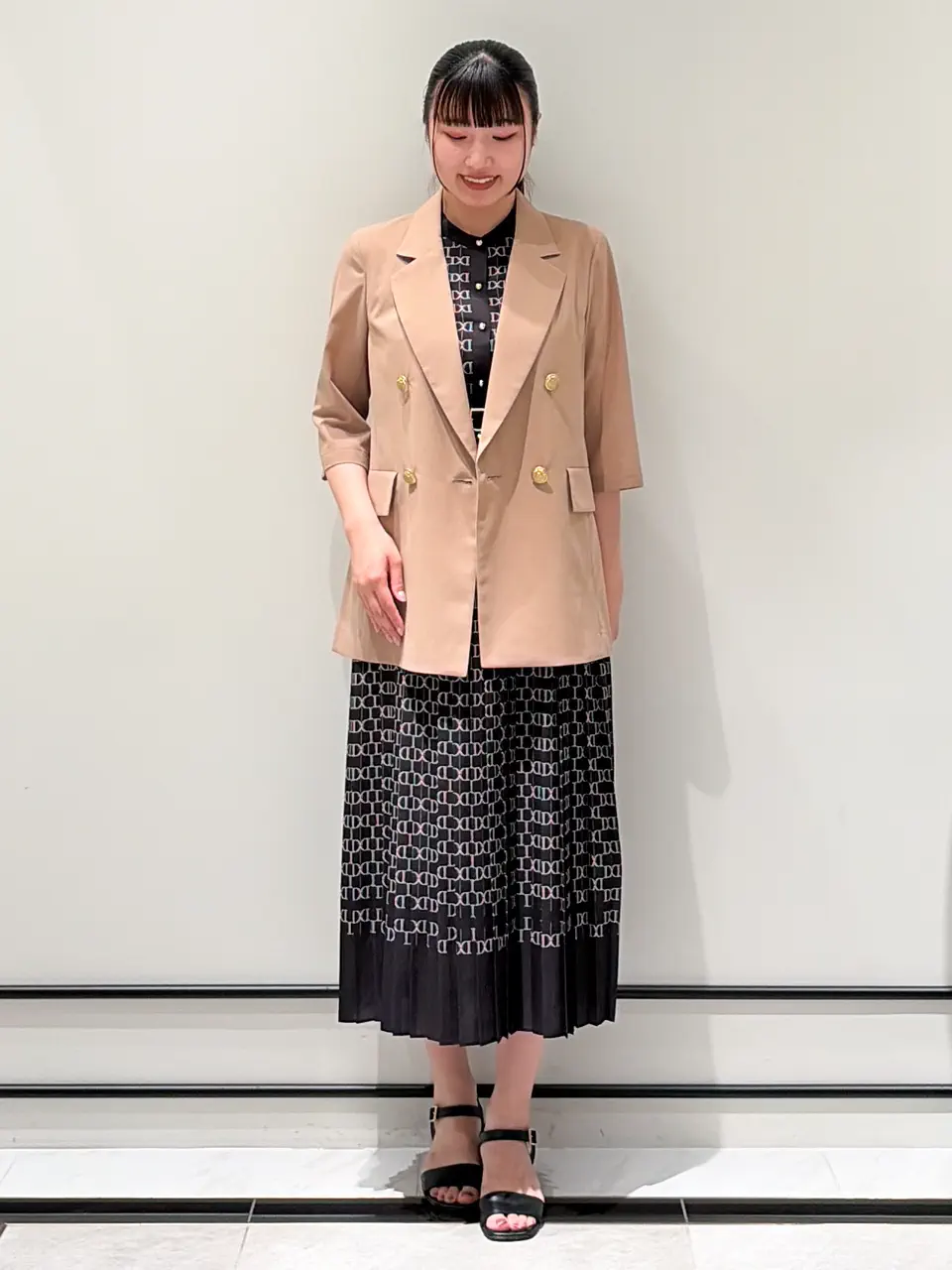 GRACE CONTINENTAL CHISAKO.S コーディネート画像