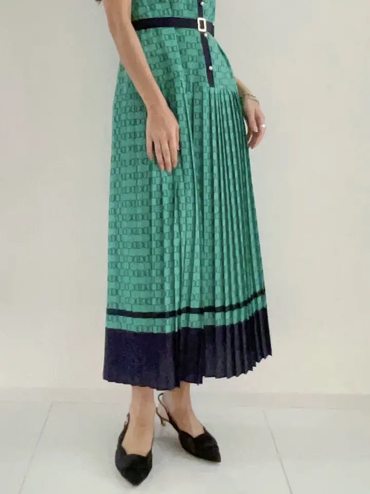 GRACE CONTINENTAL  Sekine コーディネート画像