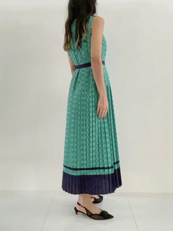 GRACE CONTINENTAL  Sekine コーディネート画像