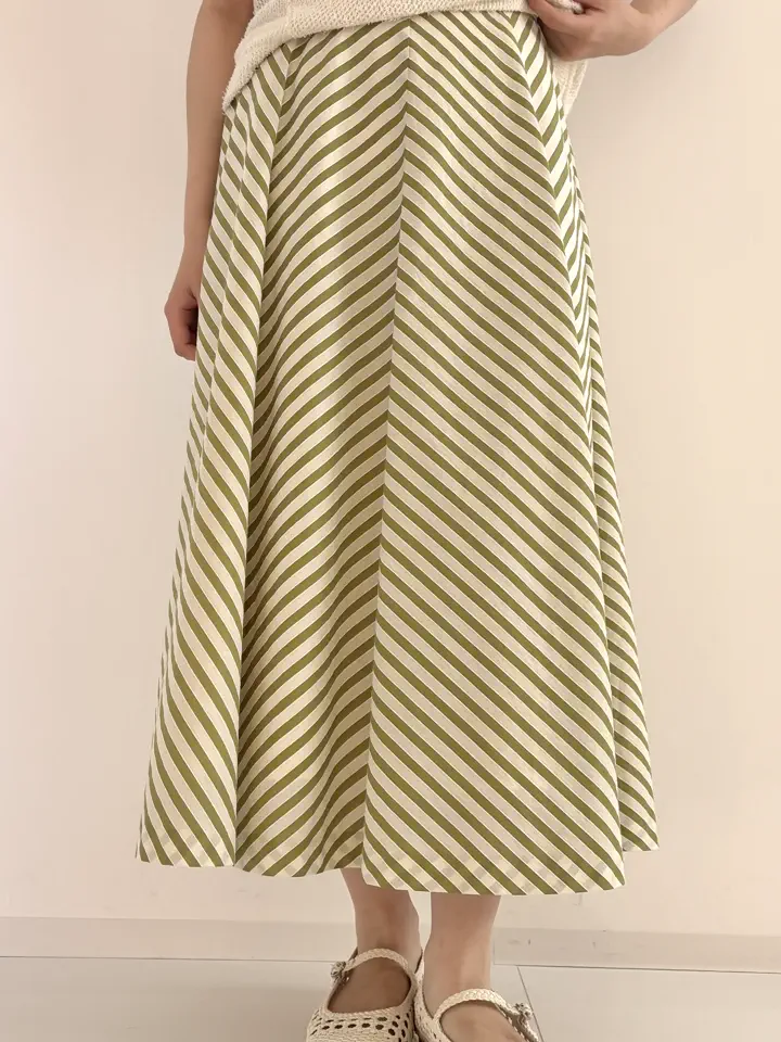GRACE CONTINENTAL miyuki adachi コーディネート画像