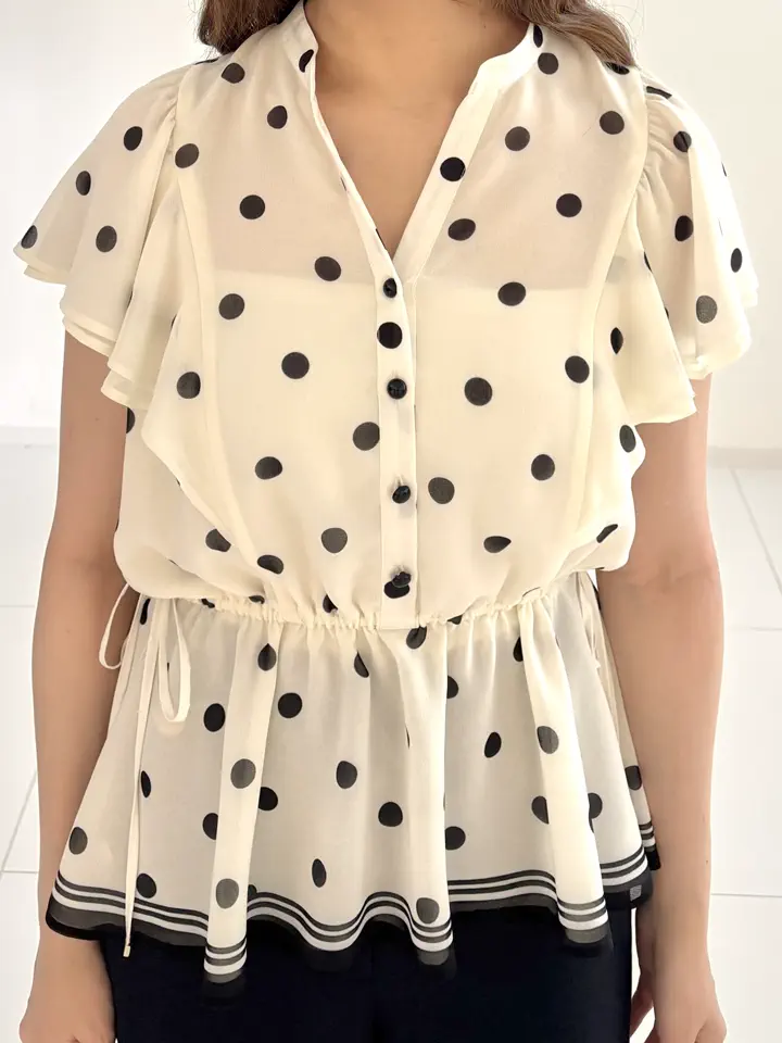 GRACE CONTINENTAL miyuki adachi コーディネート画像
