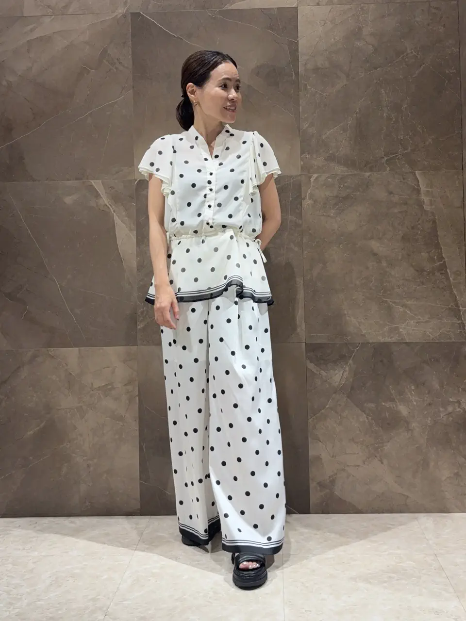  穐山　香織 コーディネート画像