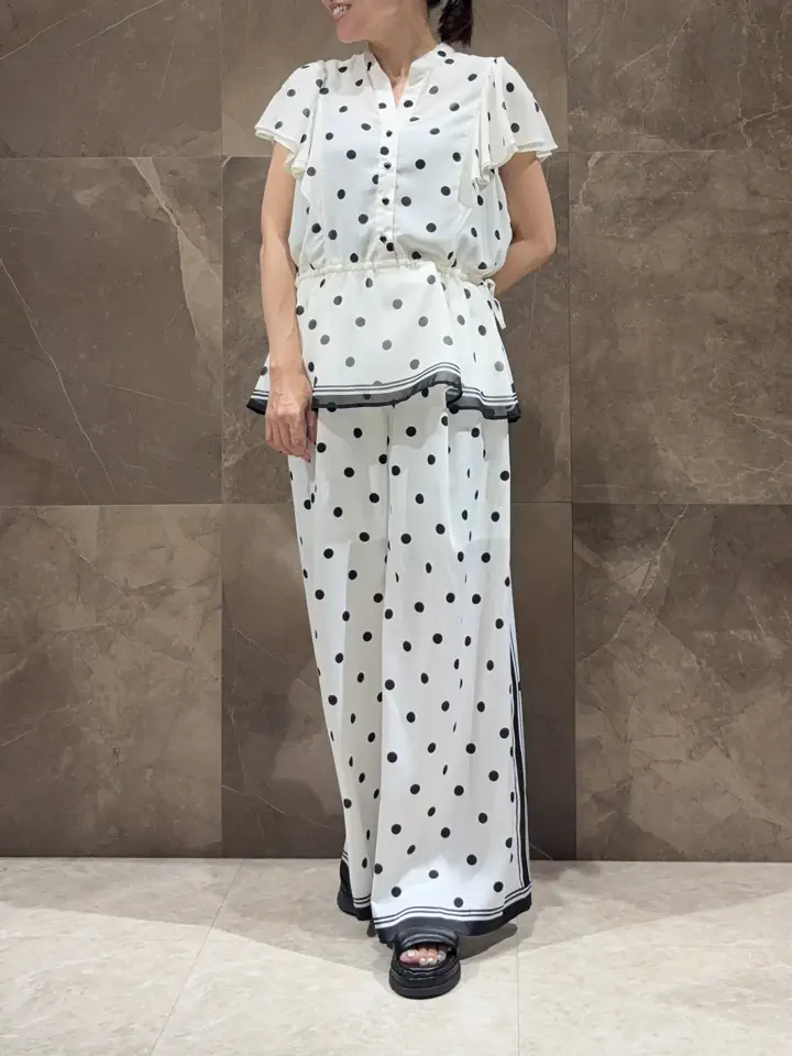 GRACE CONTINENTAL 穐山　香織 コーディネート画像