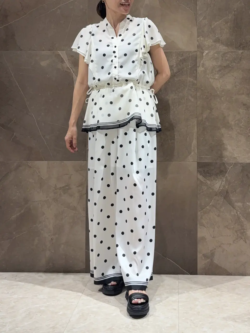 GRACE CONTINENTAL 穐山　香織 コーディネート画像