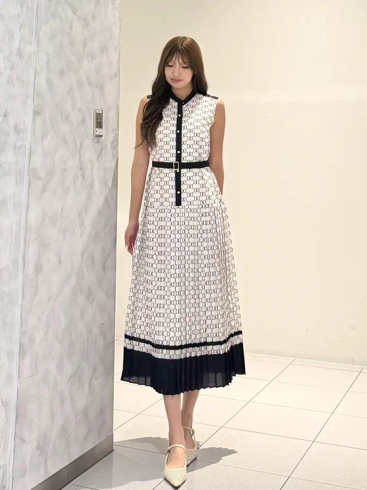 GRACE CONTINENTAL momo コーディネート画像