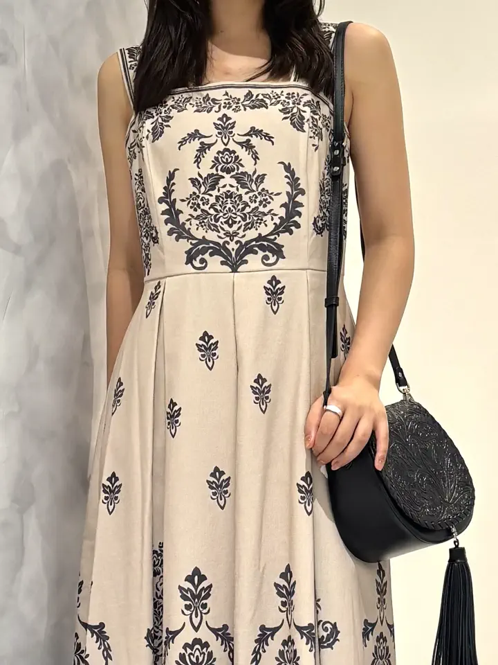 GRACE CONTINENTAL 岩永 春佳 コーディネート画像