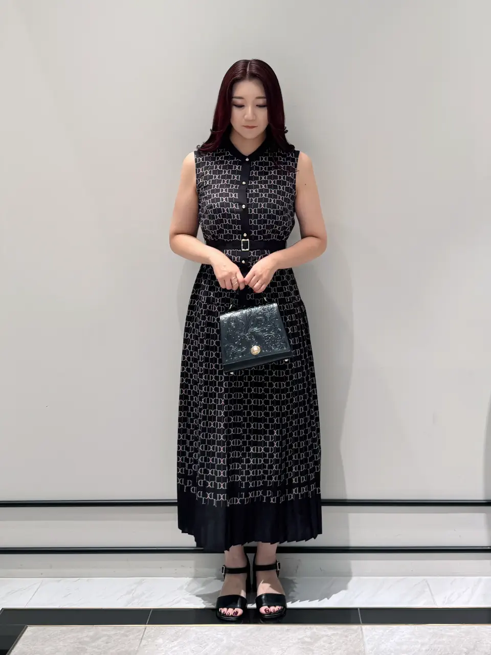 GRACE CONTINENTAL MOMOKO コーディネート画像