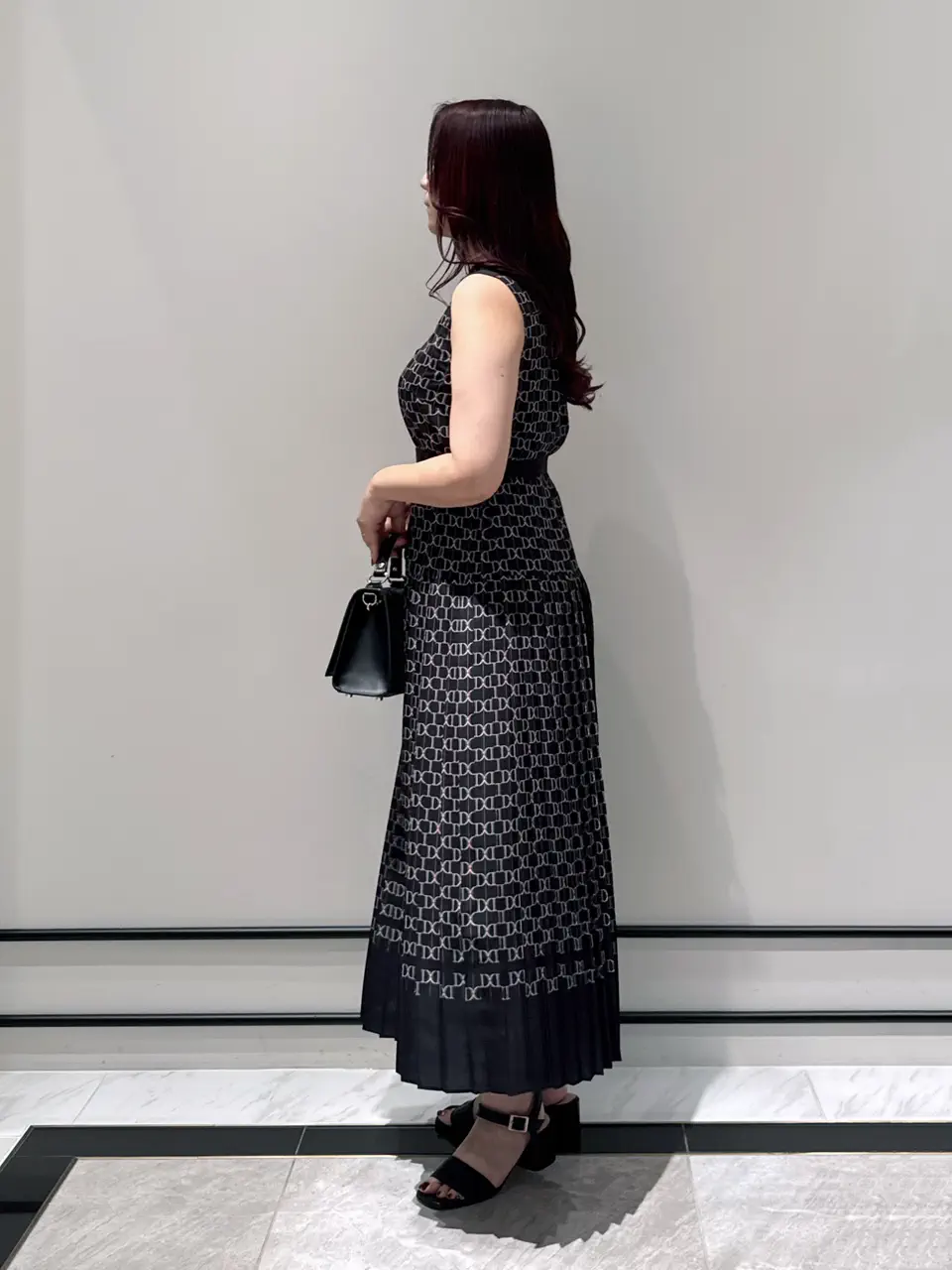 GRACE CONTINENTAL MOMOKO コーディネート画像