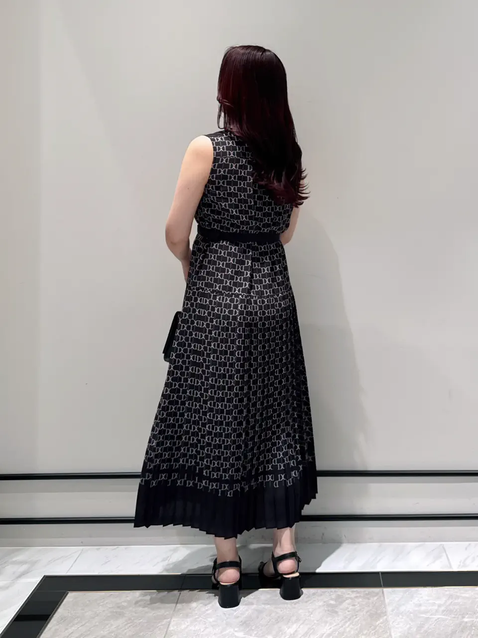 GRACE CONTINENTAL MOMOKO コーディネート画像
