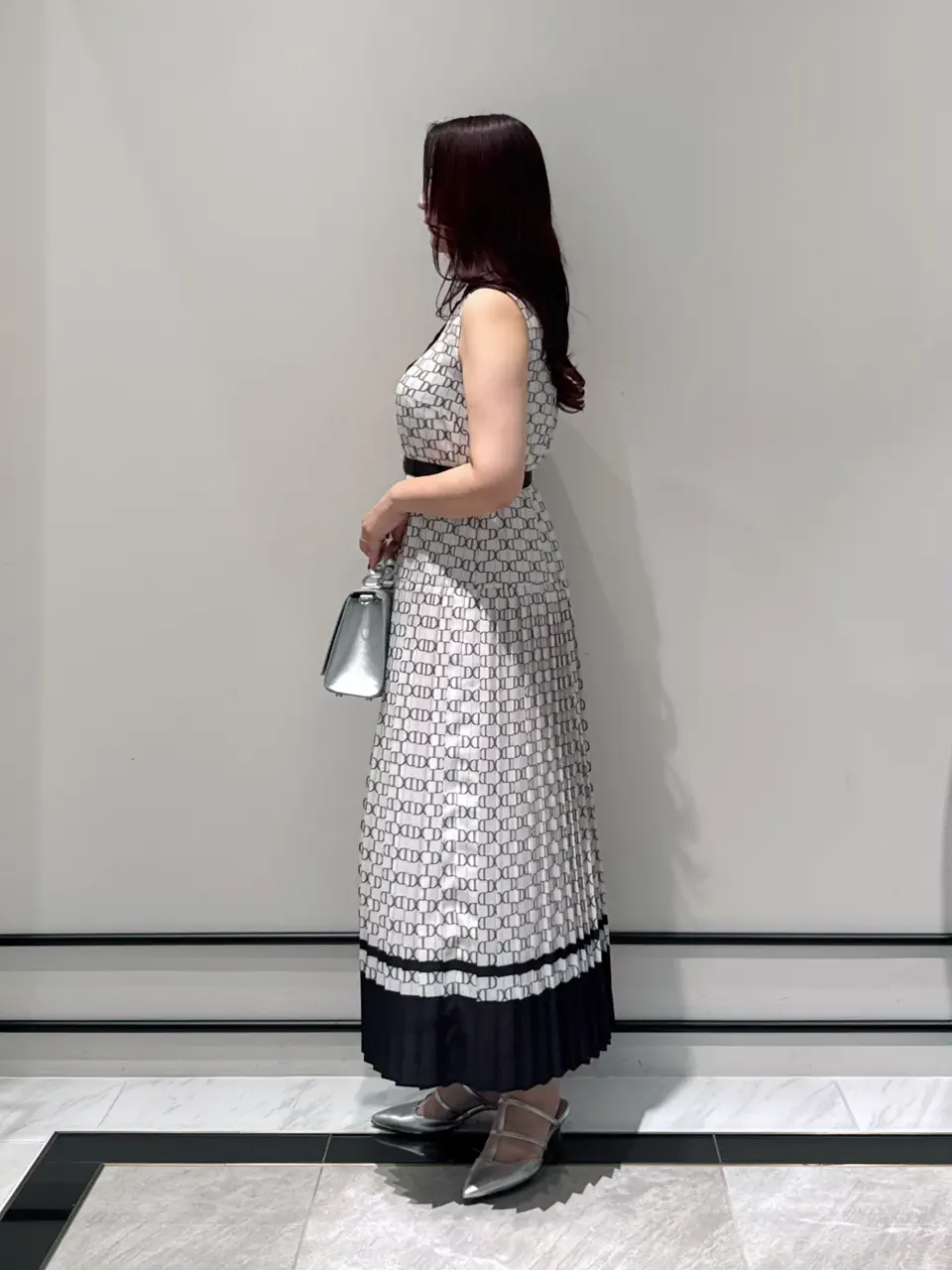 GRACE CONTINENTAL MOMOKO コーディネート画像