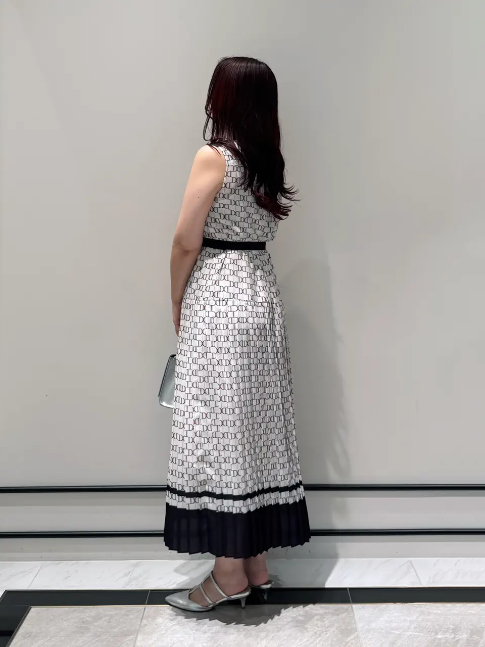 GRACE CONTINENTAL MOMOKO コーディネート画像
