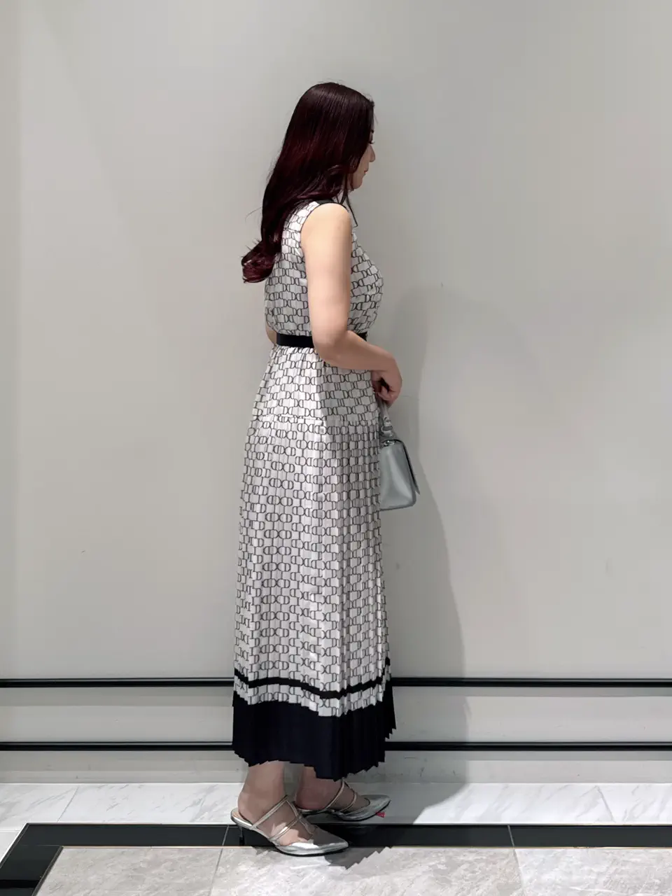 GRACE CONTINENTAL MOMOKO コーディネート画像