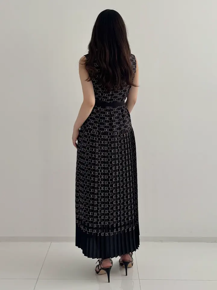 GRACE CONTINENTAL Kikuchi コーディネート画像