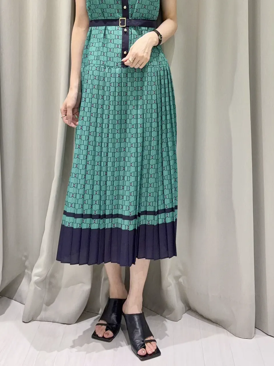 GRACE CONTINENTAL 亀田 未希 コーディネート画像