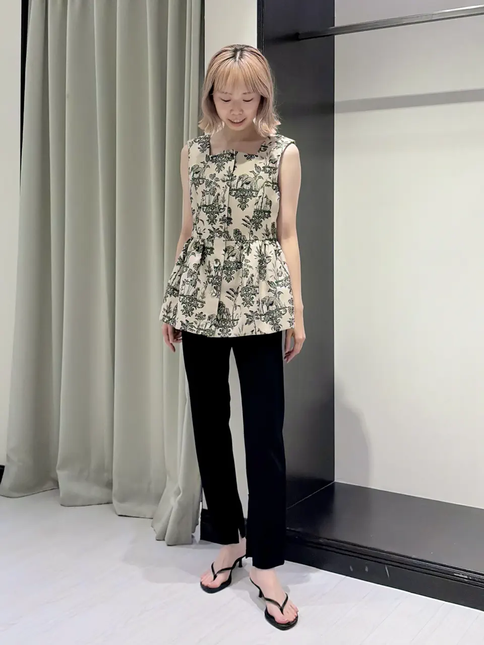 GRACE CONTINENTAL Abe コーディネート画像