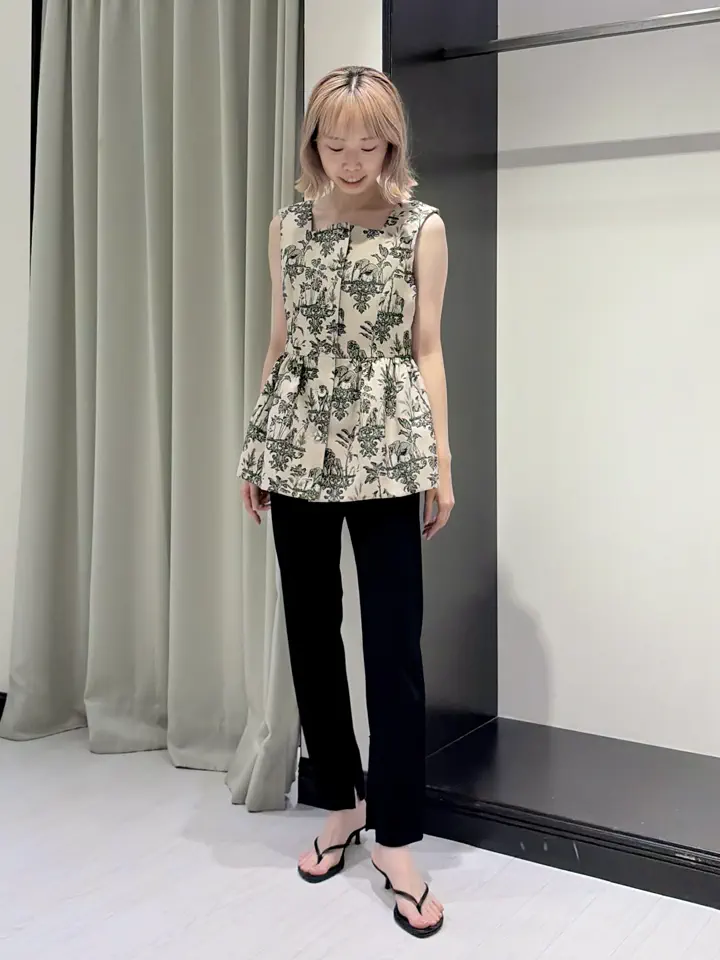 GRACE CONTINENTAL Abe コーディネート画像