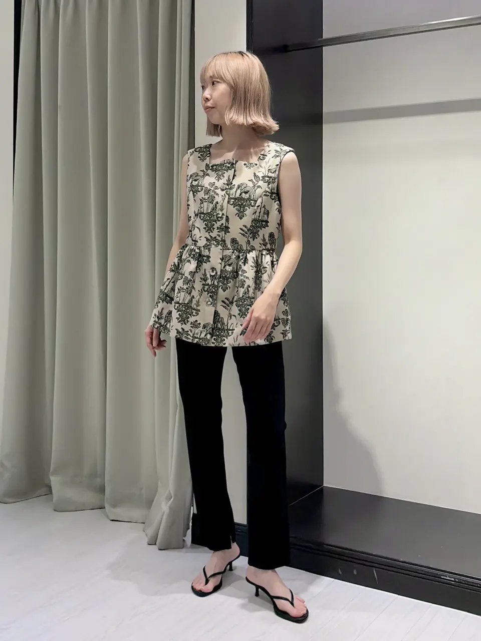 GRACE CONTINENTAL Abe コーディネート画像